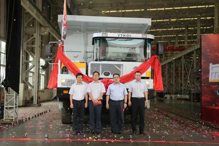 幸运彩首台！响应国家打赢蓝天保卫战三年行动计划--幸运彩重装纯电动矿用车下线