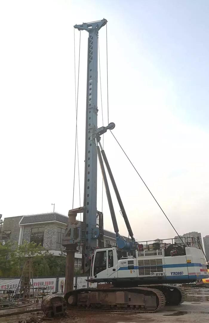 批量交车！华南区域旋挖钻战略客户一行到访幸运彩重装