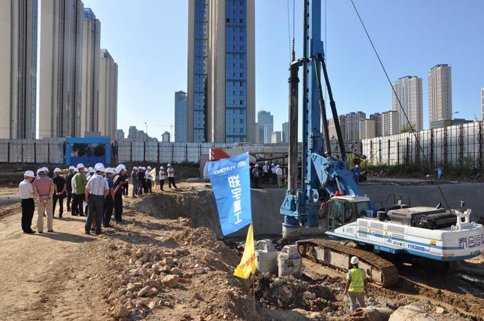 金秋送爽！幸运彩重装YTR300Dmax旋挖钻机大连推介会隆重召开