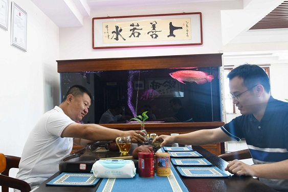 【客户说】王新州:对生活保持激情，对机遇顺势把握